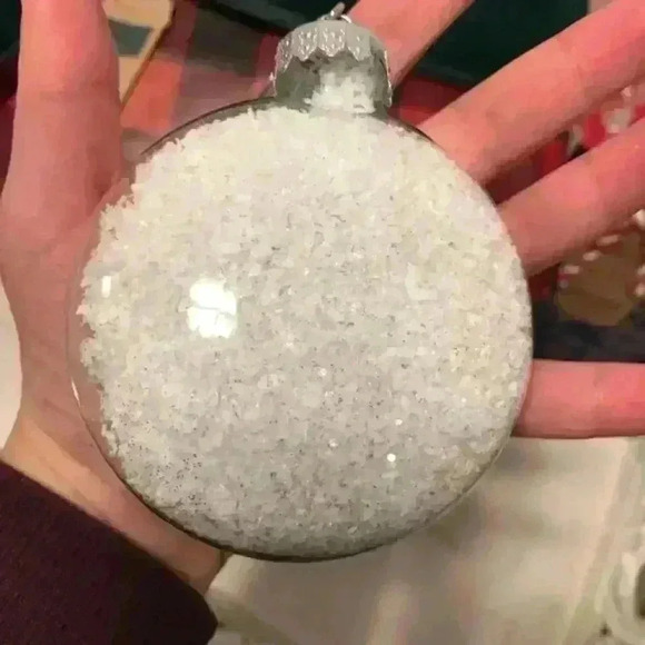 NWOT Peace Ornament - free w any purchase - Picture 5 of 6